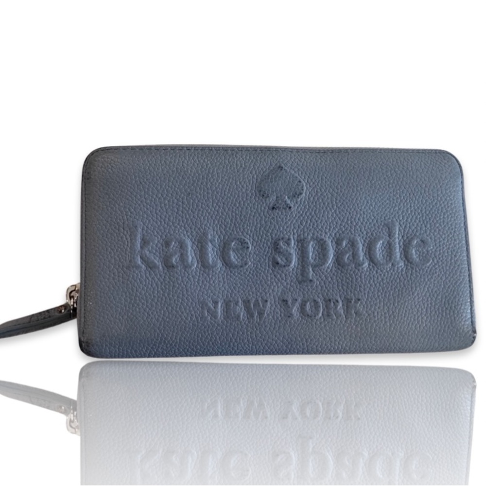 🔴kate spade navy pebbled leather zip wallet